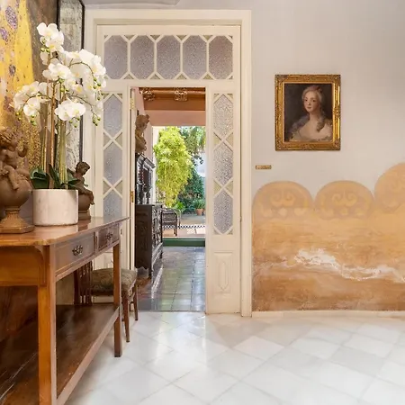 El Petit Palauet Appart hôtel