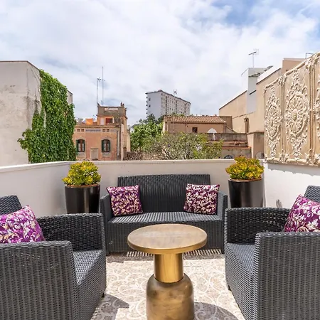 Aparthotel El Petit Palauet Canet De Mar