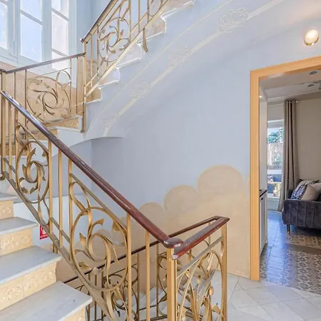 El Petit Palauet Aparthotel
