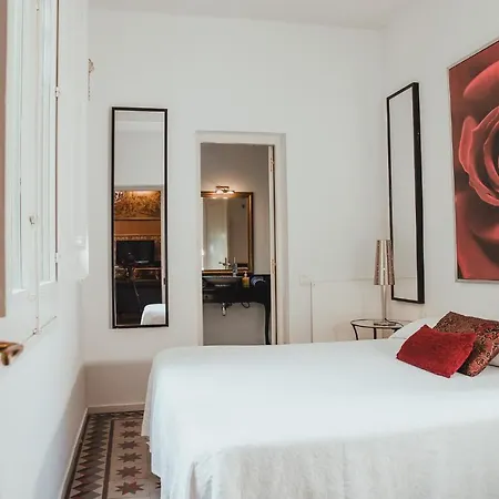 El Petit Palauet Aparthotel *
