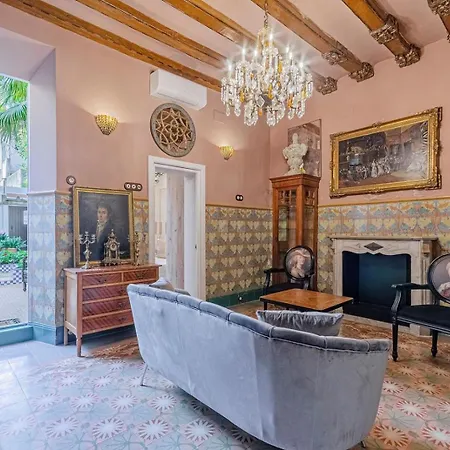Lejlighedshotel El Petit Palauet 3*