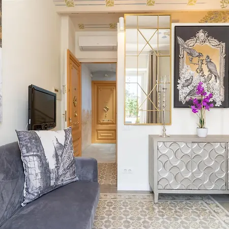 El Petit Palauet 3*