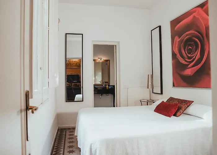 El Petit Palauet Апарт-отель 3*
